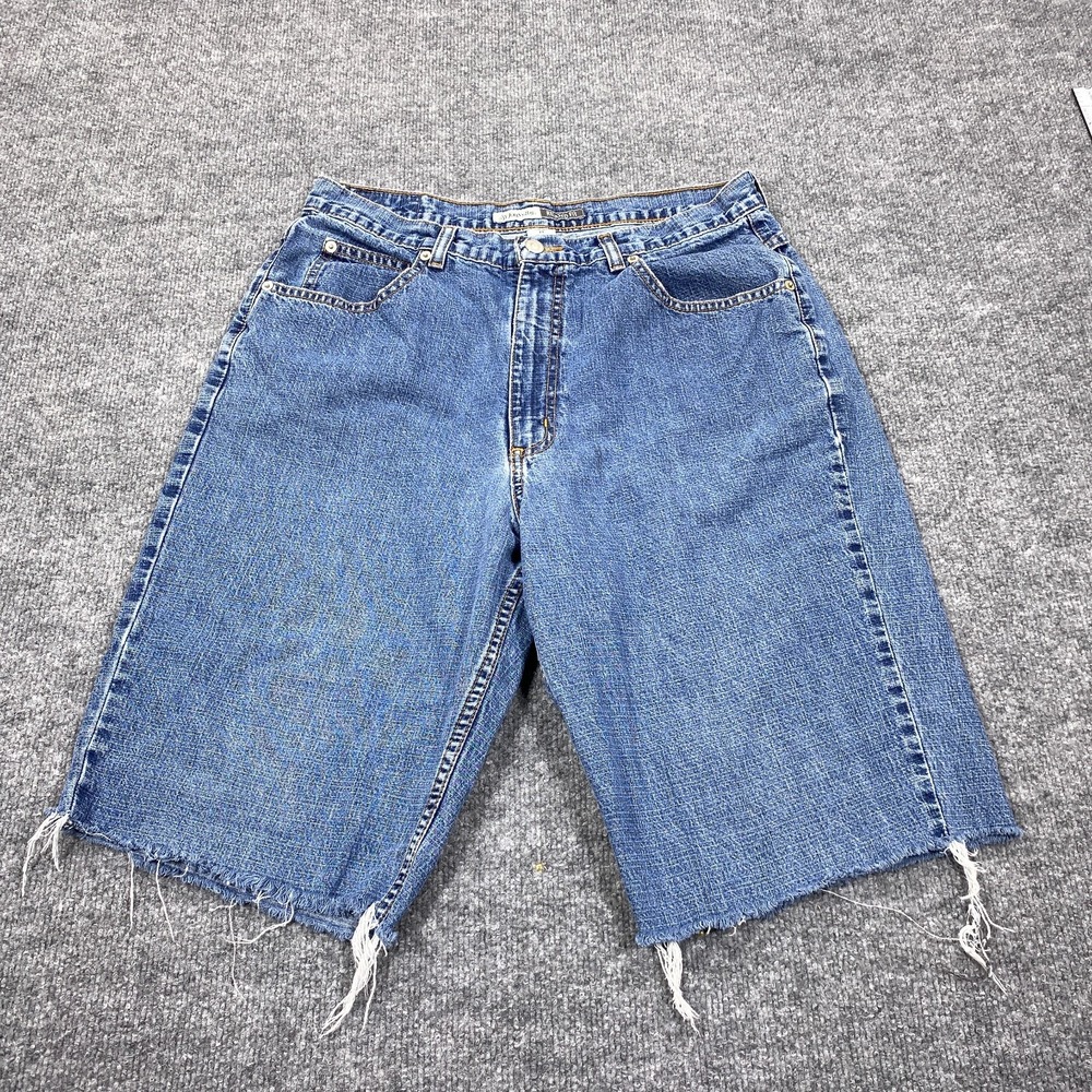 St. John's Bay Jeans Women 14 Blue Relaxed Fit Raw Hem Denim Shorts Cut Offs